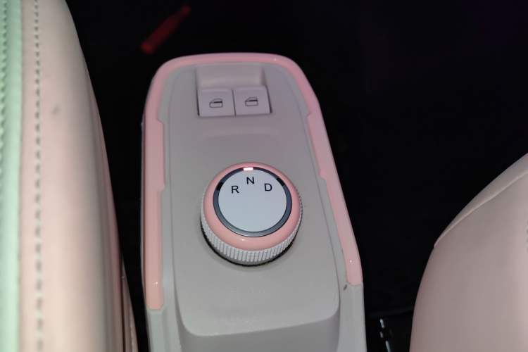 Used Chery QQ Ice Cream 2022 Taohuanxi Sweet Peach Edition
