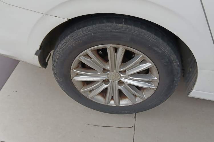 Used Peugeot 301 2014 1.6L Manual Luxury Edition
