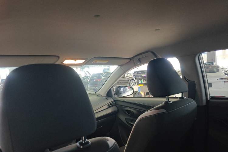 Used Toyota YARiS L 2022 1.5L CVT Leading PLUS Edition
