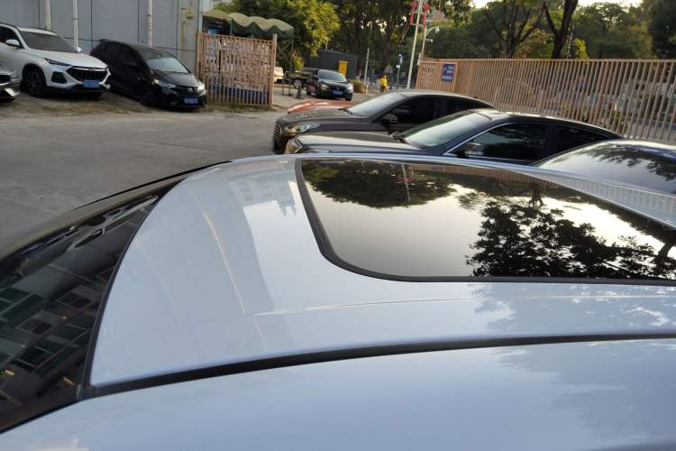 Used Toyota Camry 2024 Dual-Motor 2.0 HGVP Luxury Edition
