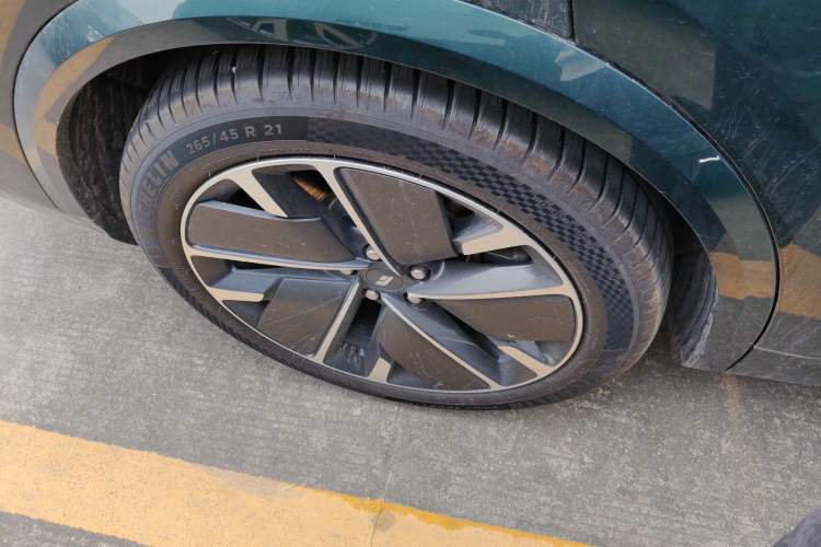 Used Li Auto L8 2025 Max Smart Refresh Edition