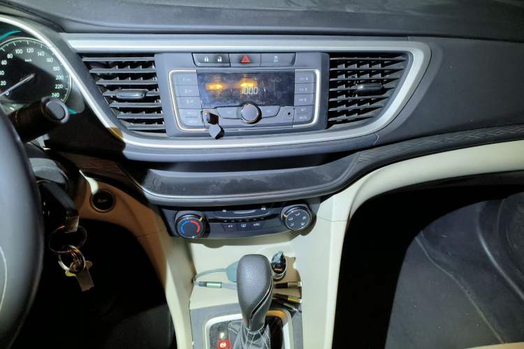 Used Buick GT 2015 15N Automatic Elite Version
