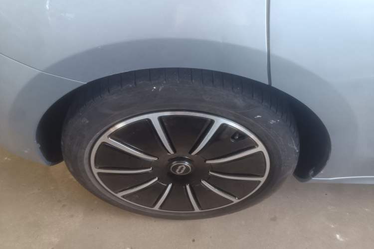 Used Hima AITO M5 2022 Extended-Range Four-Wheel Drive Flagship Edition
