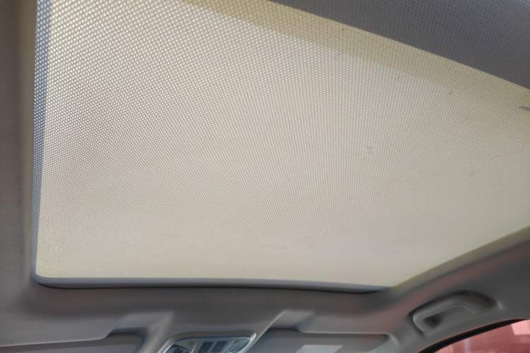 Used Haval H6 2017 Red Label 2.0T Automatic Two-Wheel Drive ZhiShang Model
