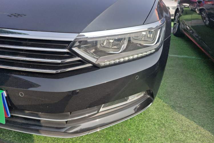 Used Volkswagen Magotan 2019 330TSI DSG Luxury Version China VI Standard
