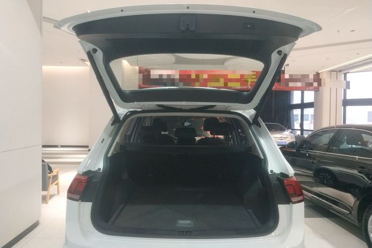 Used Volkswagen Tiguan L 2024 300TSI Automatic Two-Wheel Drive Smart Edition
