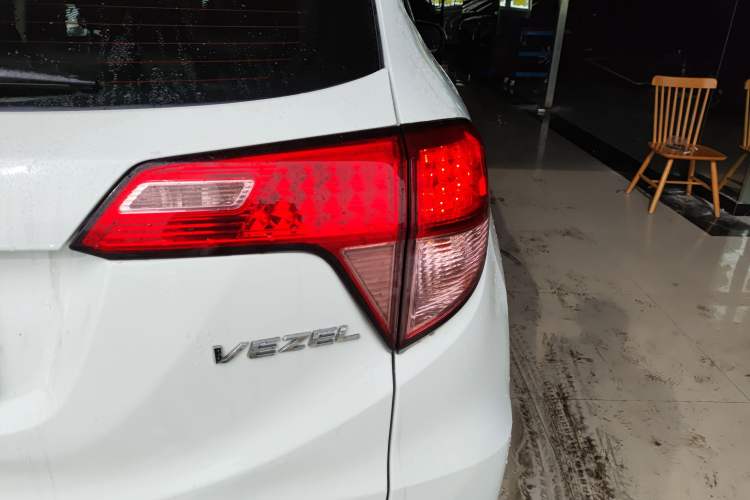 Used Honda Vezel 2017 1.5L CVT 2WD Comfort Model
