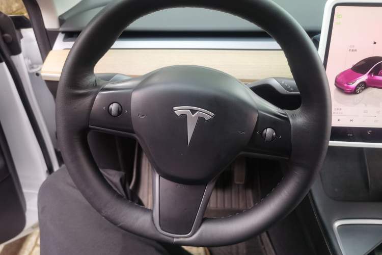 Used Tesla Model Y 2022 Rear-Wheel-Drive Version
