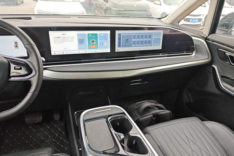 Used SAIC MAXUS G90 2022 2.0T Interstellar Flagship Edition
