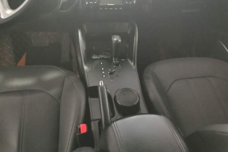 Used Hyundai ix35 2015 2.0L Automatic 2WD Smart Type China IV
