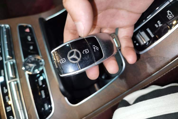 Used Mercedes-Benz E-Class 2018 E 300 L Stylish Model
