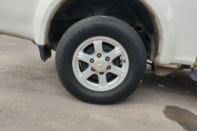 Used Great Wall Wingle 5 2017 2.0T European Version Diesel Two-Wheel Drive Advanced Large Double-Cab GW4D20E
