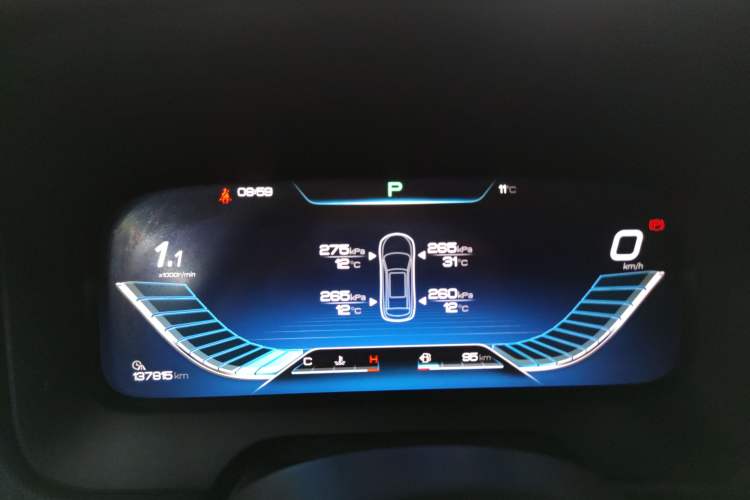 Used BYD Tang 2018 2.0T Automatic SmartConnect Prestige 7-Seater China V Standard
