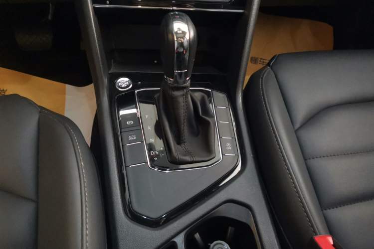 Used Volkswagen Tharu 2022 280TSI Two-Wheel Drive Comfort Edition
