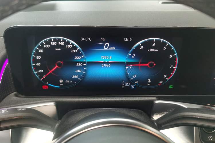 Used Mercedes-Benz GLB 2021 GLB 200 Dynamic Edition
