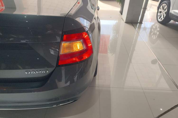 Used Skoda Rapid 2019 1.5L Automatic Comfort Edition China VI Standard