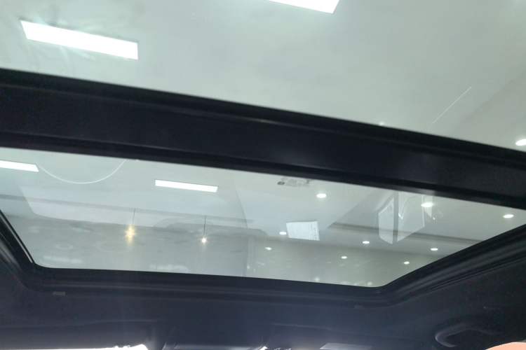 Used Cadillac XT5 2022 2.0T Four-Wheel Drive Luxury Version (Hummingbird Edition)
