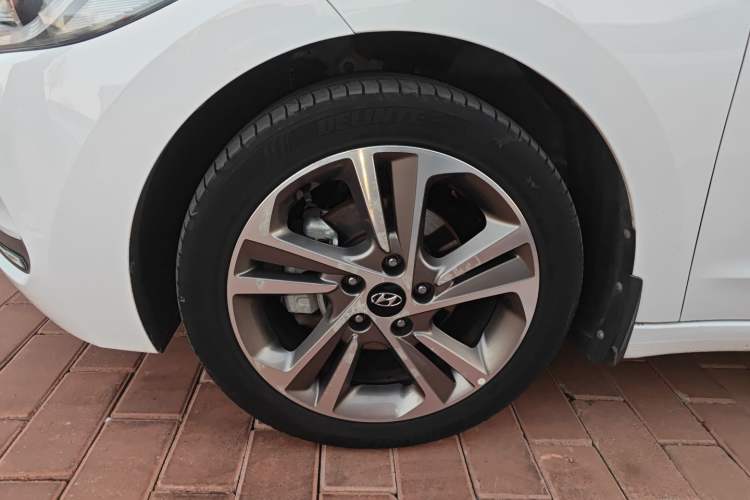 Used Hyundai Elantra (6th Generation / Lingdong) 2016 1.6L Automatic ZhiXuan – Elite Version