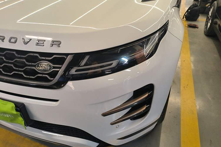 Used Land Rover Range Rover Evoque 2020 249 PS R-DYNAMIC SE Sport Technology Edition
