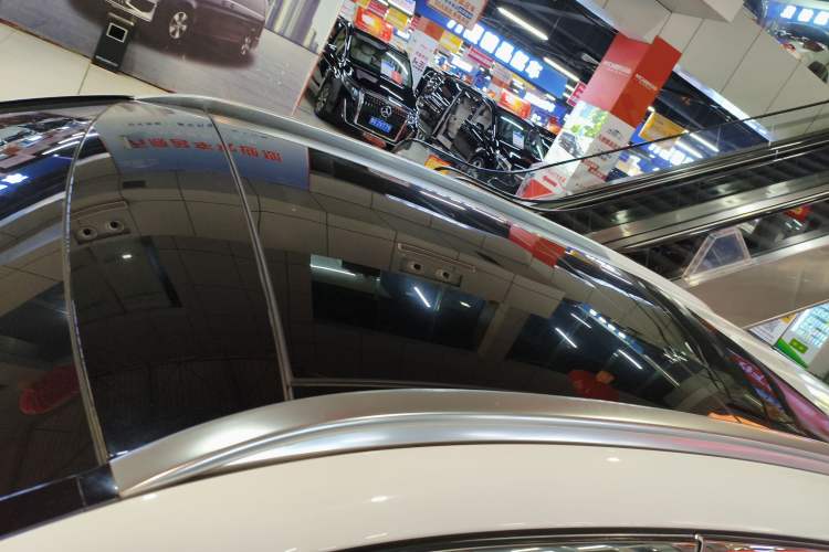 Used Mercedes-Benz GLC 2020 GLC 260 L 4MATIC Dynamic Model