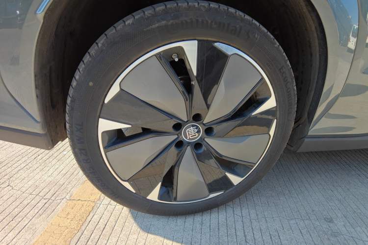 Used BYD Tang L 2025 DM 175KM Drone Player Edition
