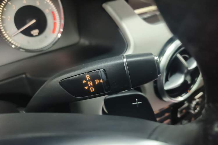 Used Mercedes-Benz GLK-Class 2015 GLK 300 4MATIC Fashion Edition Ultimate Version