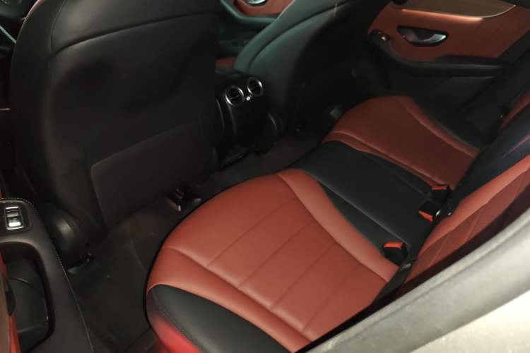 Used Mercedes-Benz GLC Coupe 2019 GLC 260 4MATIC Coupe SUV
