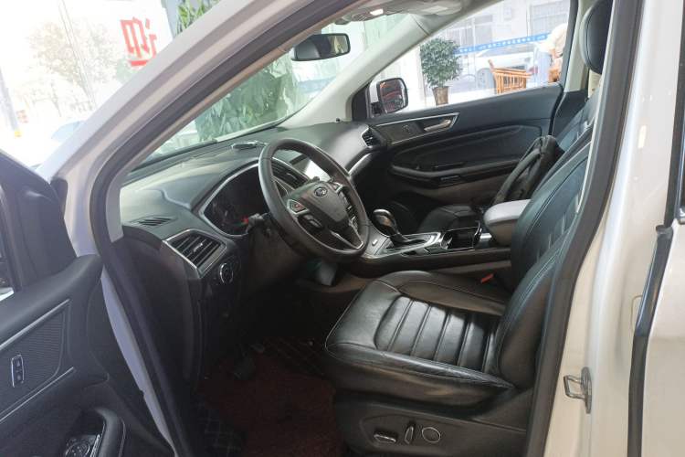 Used Ford Edge 2018 EcoBoost 245 Two-Wheel-Drive Titanium 7-Seater China V Standard
