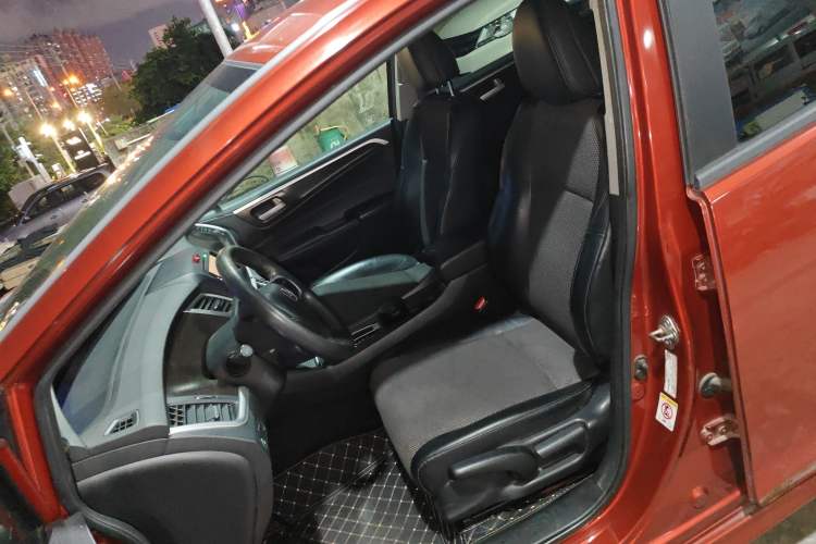 Used Honda Jade 2013 1.8L automatic Comfort version 5 seats
