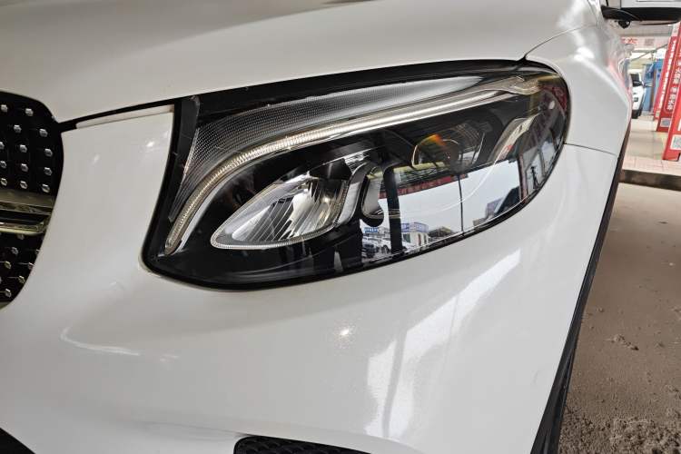 Used Mercedes-Benz GLC 2017 GLC 260 4MATIC Dynamic Edition