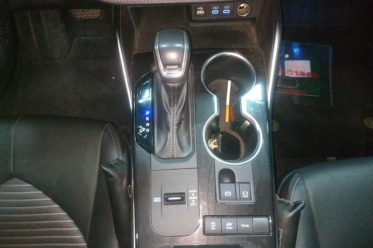 Used Toyota Crown Kluger 2022 2.5L HEV Four-Wheel Drive Premium Edition