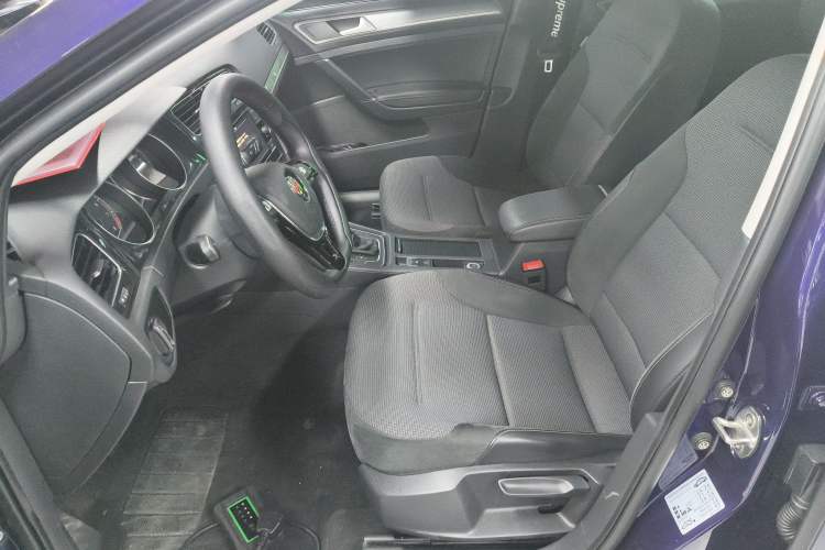 Used Volkswagen Golf 2018 230TSI Automatic Comfort Model
