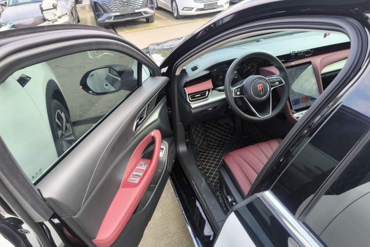 Used Hongqi H5 2023 1.5T DCT Smart Connect Flagship Edition
