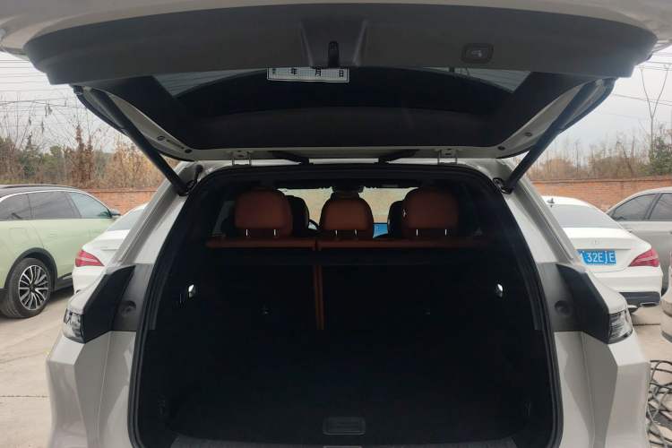 Used Li Auto L6 2024 Pro Model
