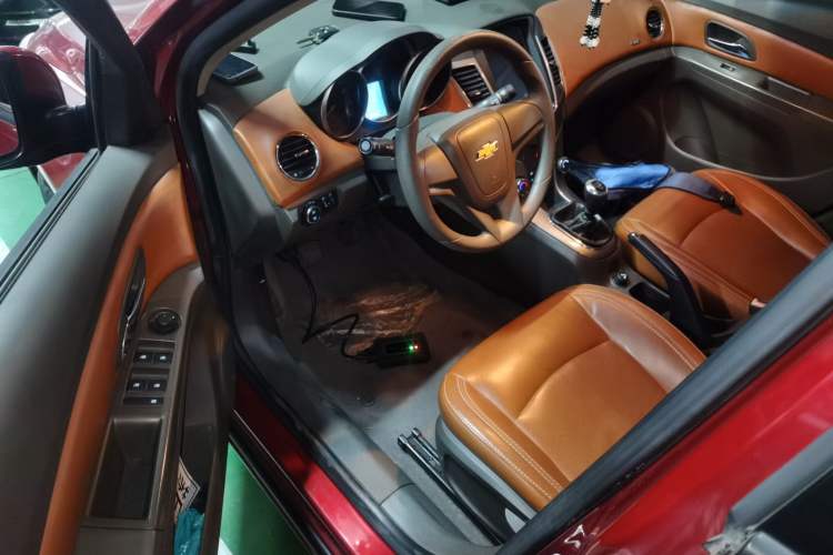 Used Chevrolet Cruze 2015 1.5L Classic SE MT
