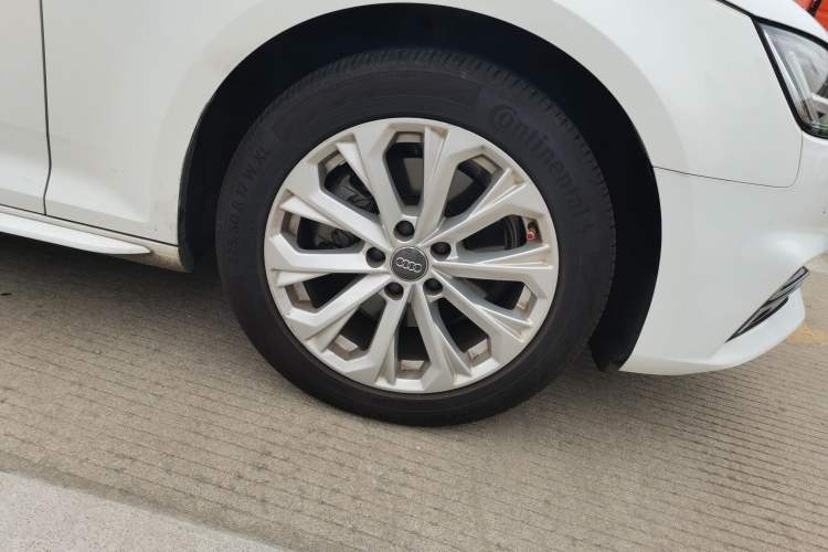 Used Audi A4L 2019 40 TFSI Ambition China VI