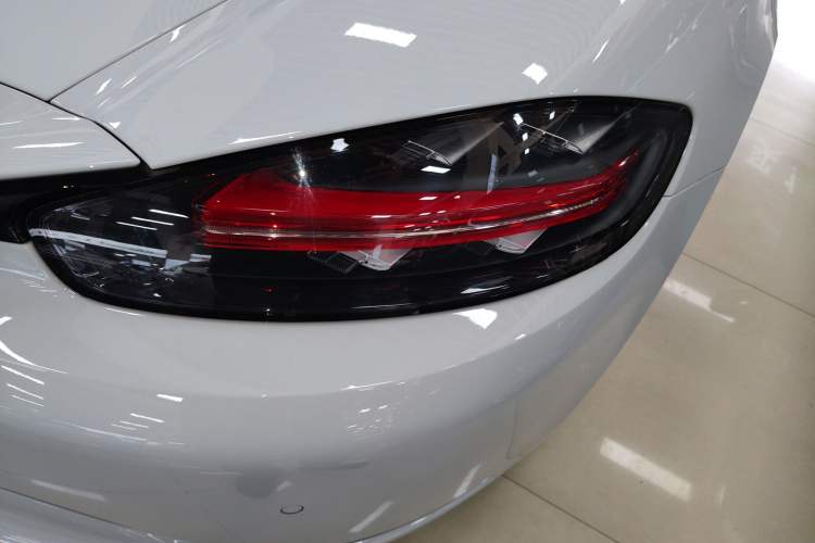 Used Porsche 718 2022 Boxster 2.0T
