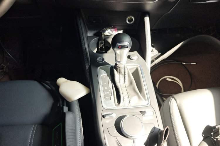 Used Audi Q2L 2022 35 TFSI Fashionable and Elegant Model
