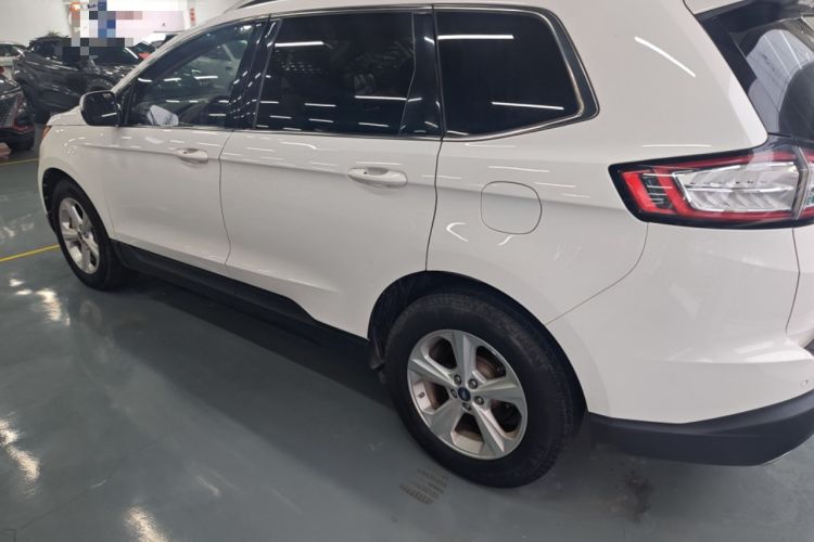 Used Ford Edge 2016 EcoBoost 245 Two-Wheel-Drive Titanium 5-Seater
