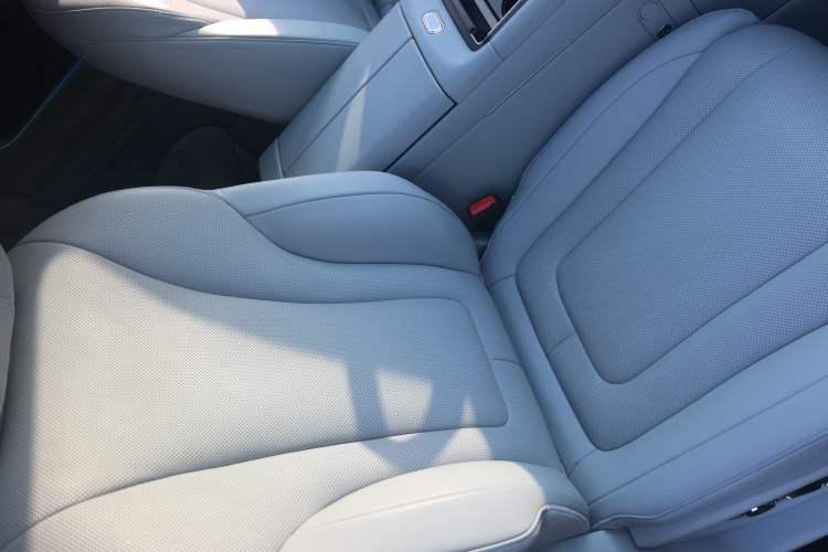 Used Hima AITO M9 2024 All-Electric Ultra Version 100 kWh 6-Seater Model
