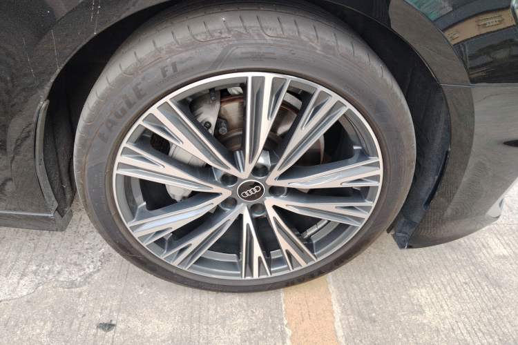 Used Audi A6L 2023 40 TFSI Luxury Dynamic Model
