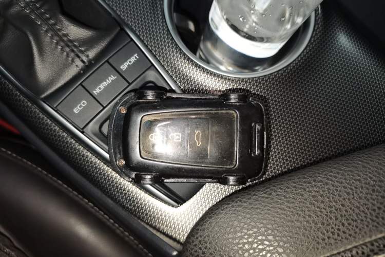 Used Toyota Camry 2021 2.0S FENGSHANG Edition
