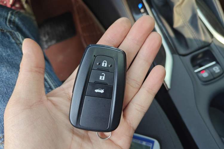 Used Toyota Corolla 2021 Dual-Motor 1.8L E-CVT Elite Edition