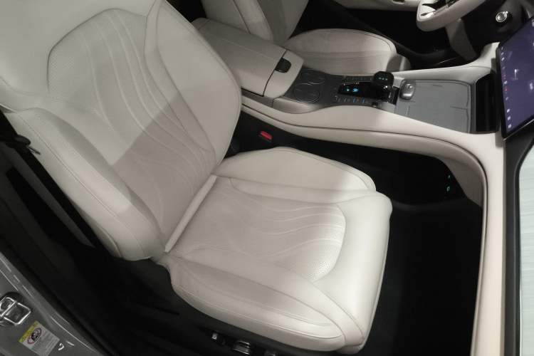 Used Denza N7 2023 with Ultra-Long Range
