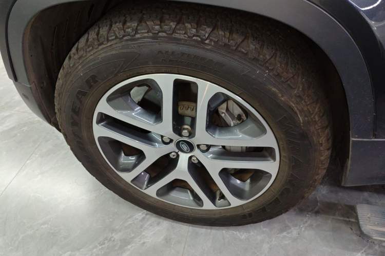 Used Land Rover Defender 2022 110 P400 Dark Edition
