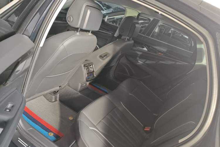 Used Volkswagen Passat 2024 380TSI Dragon Edition