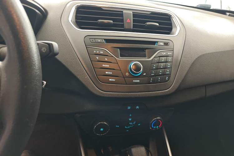 Used Ford Escort 2019 Revised 1.5L Automatic ZhiXiang Version (Tire Pressure Monitoring) China VI Standard
