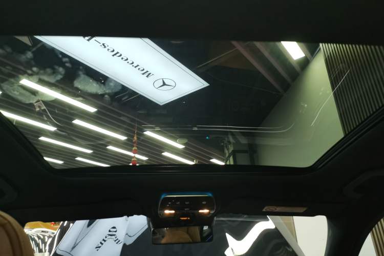 Used Mercedes-Benz E-Class 2024 Facelift E 300 L Luxury Edition