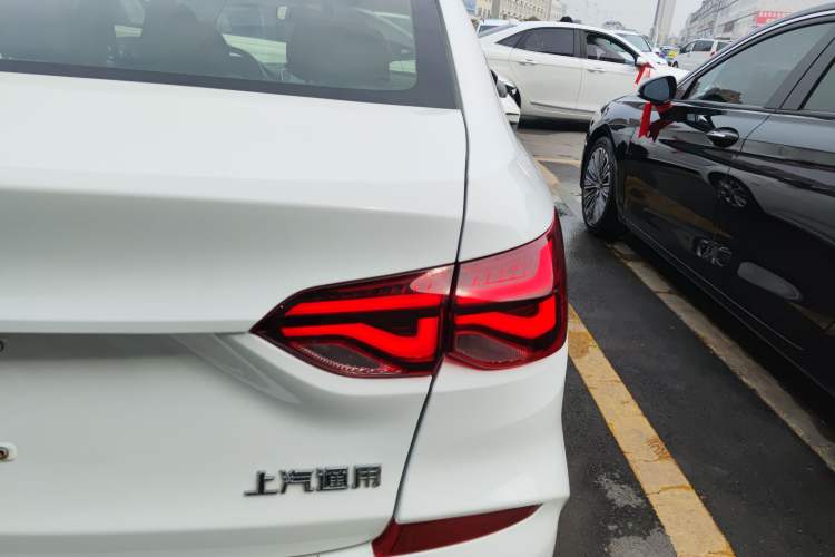 Used Chevrolet Monza 2022 320 Automatic Enjoyment Sunroof Version