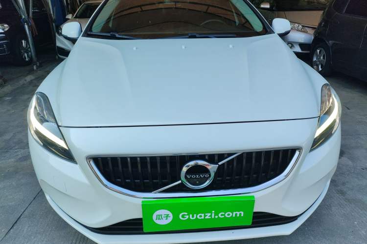 Used Volvo V40 2018 T3 Zhiyi Edition